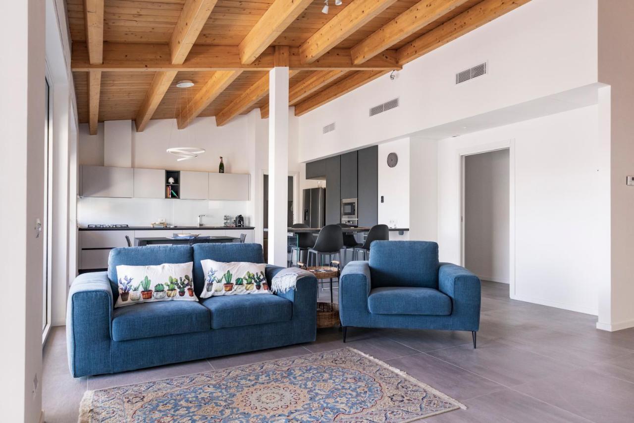 A Casa - Feels Like Polignano 2 Bedrooms & Living & 3 Bathrooms Apartment *