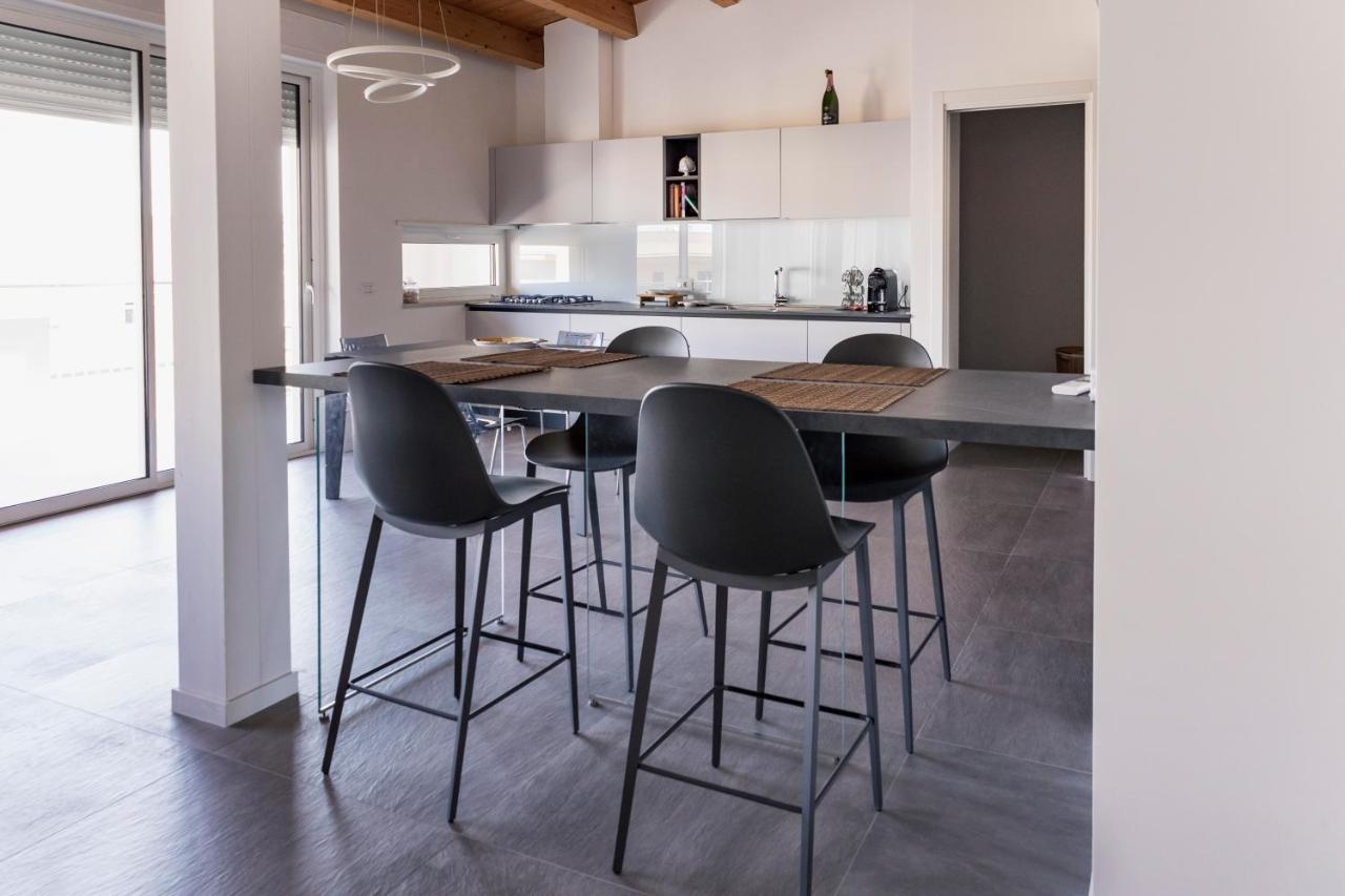A Casa - Feels Like Polignano 2 Bedrooms & Living & 3 Bathrooms